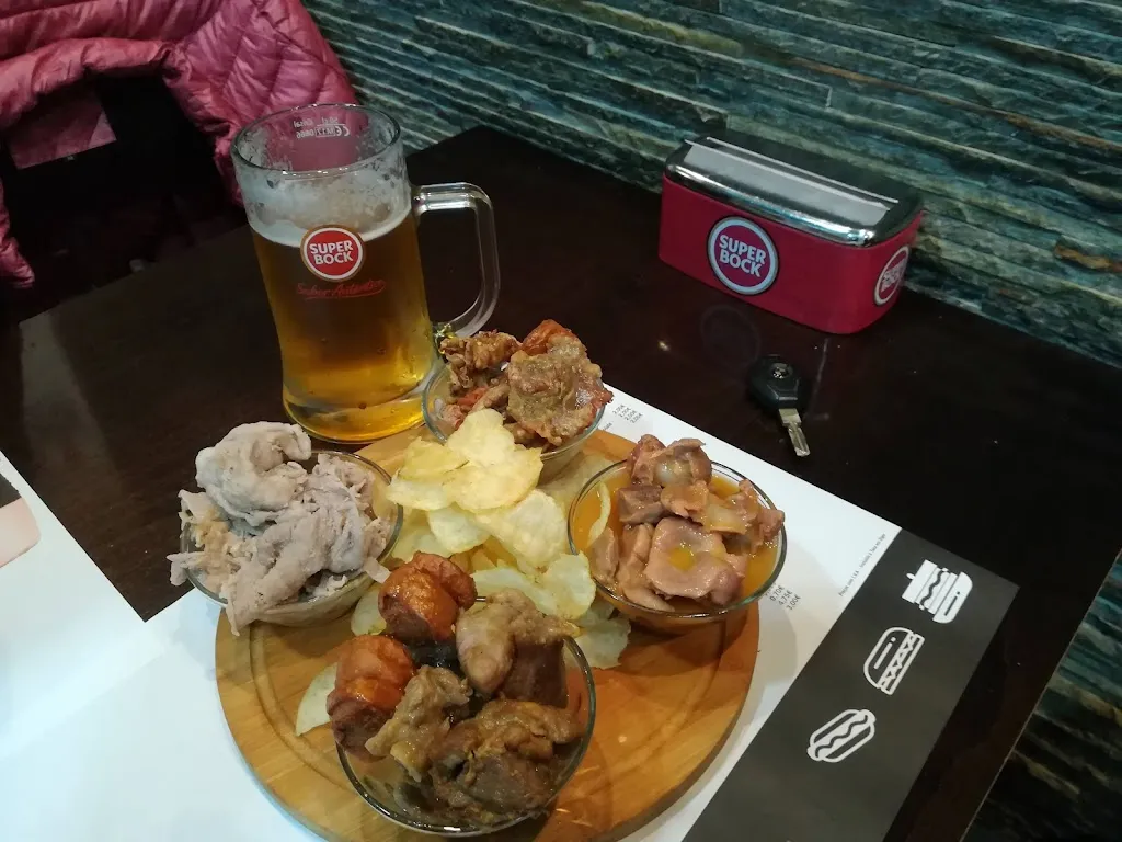 JOAQUIM TERRA_Bifanas São Pedro_Gondomar_review