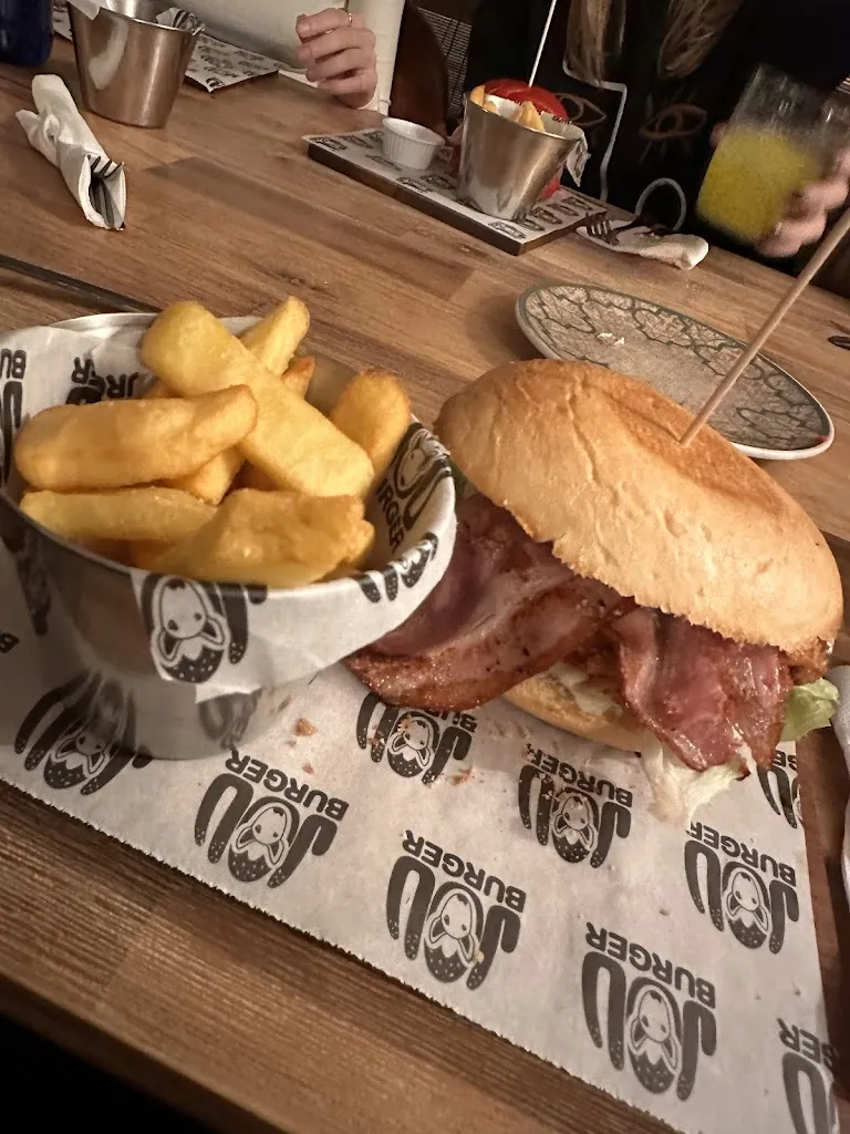 Marcos O. Diogo_Jou Burger_Santa Pola_recensione