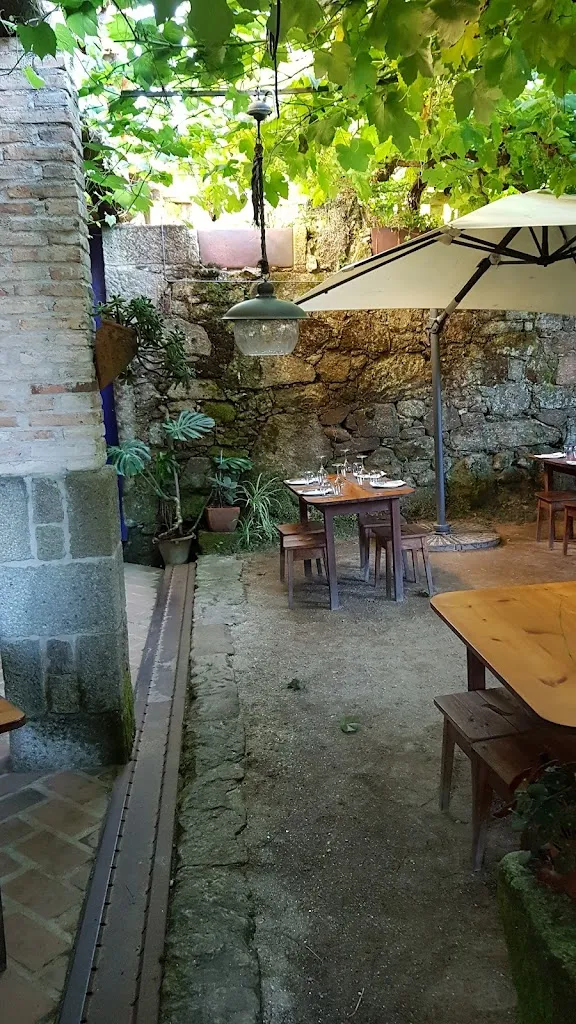 john linton_Taberna O Lagar en Eiras_O Rosal_recensione