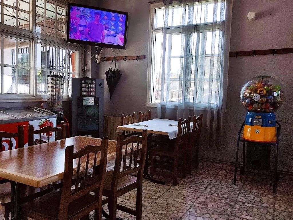 Restaurante Bar Cernadas_Pazos de Borbén_slider_image_3