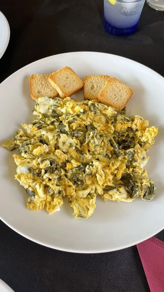 Maryna Barysava_O Alpendre Tapería Cafetería_Mos_review