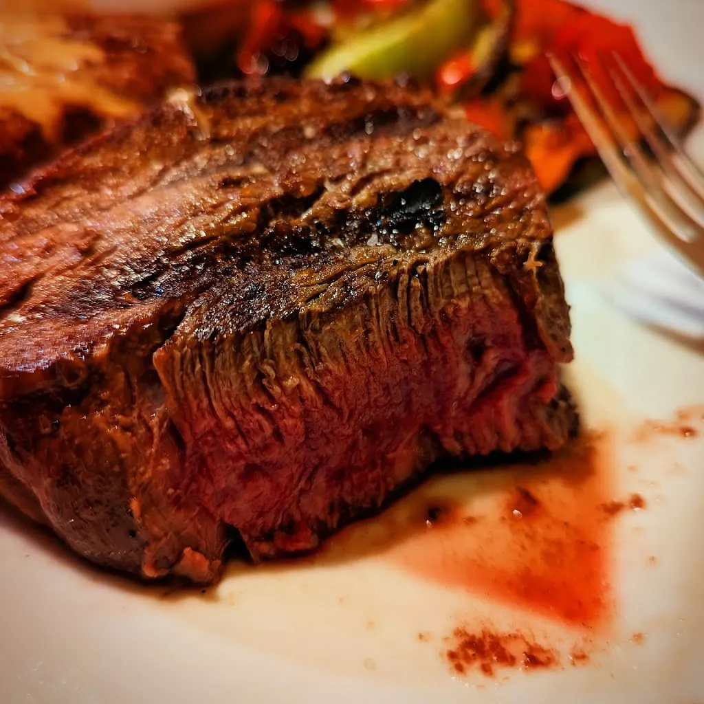 Robert Downes_Restaurante Argentino La Lomoteca_Santa Pola_review