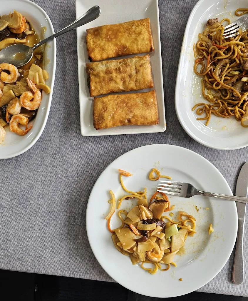 Diego BC_Restaurante Yong_Mos_review