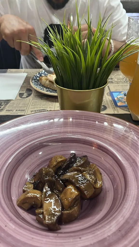 Menu_Restaurante Nómadas World Food_Mos_image_9