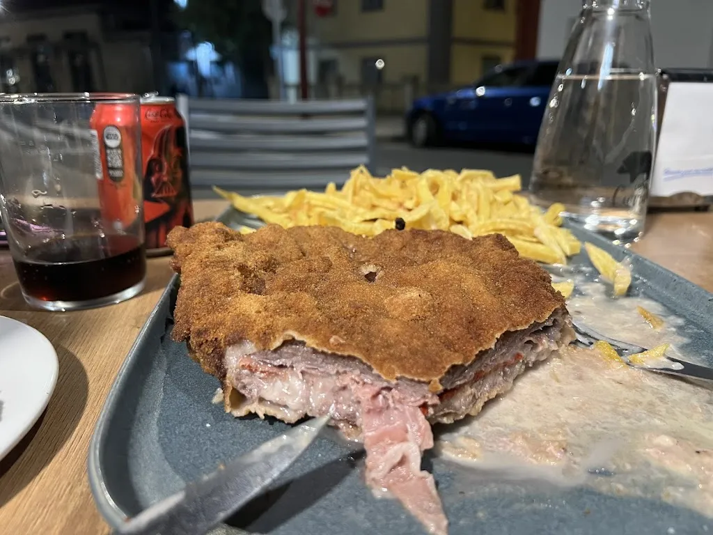 Casa Currás (Calle Rosalia)_Lalín_slider_image_2