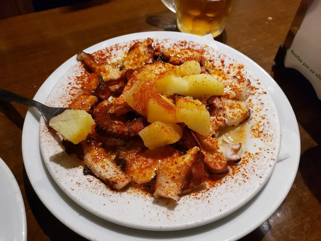 Aaron Escobedo_Lalín Casa del Pulpo_Lalín_review