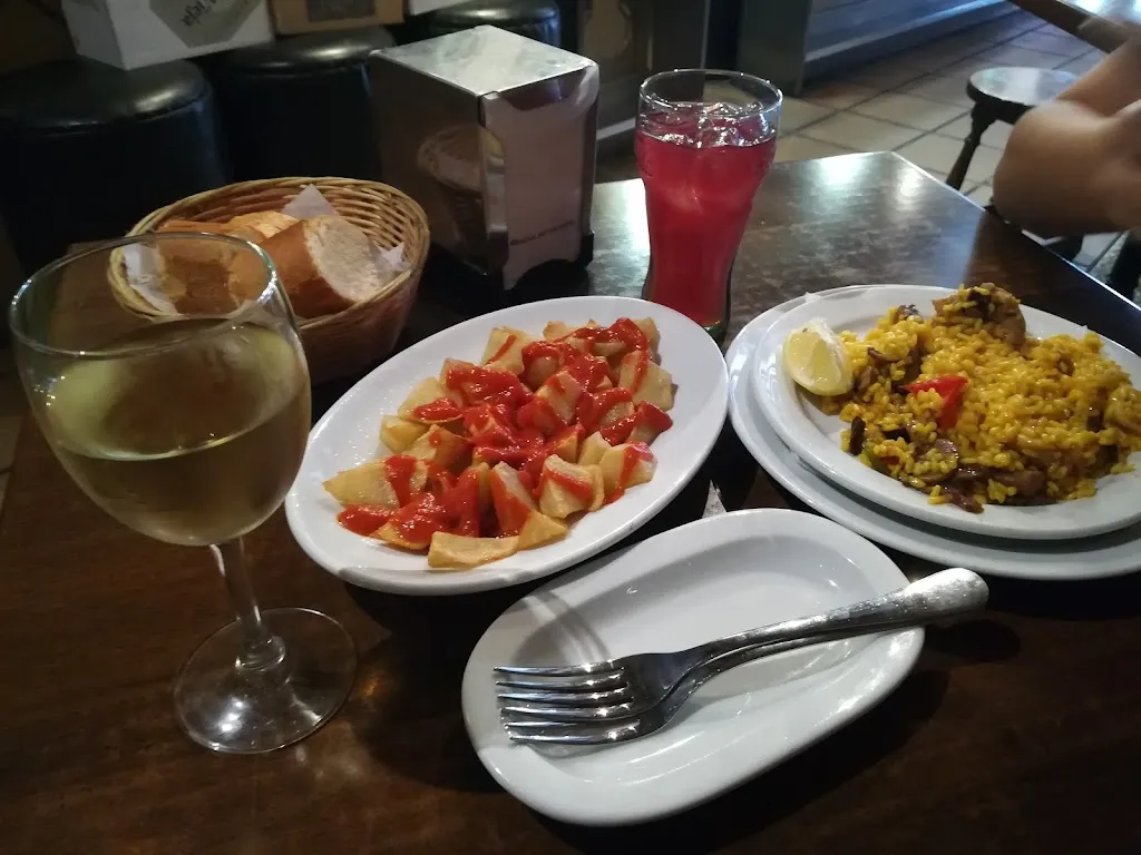 Bastien ONDEL_Lalín Casa del Pulpo_Lalín_review