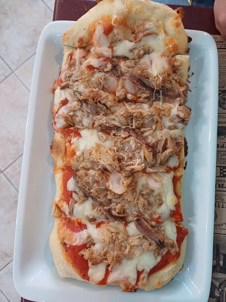 Rocio TaboadaBarros_Casa Avril Smash and Pizza_Lalín_review