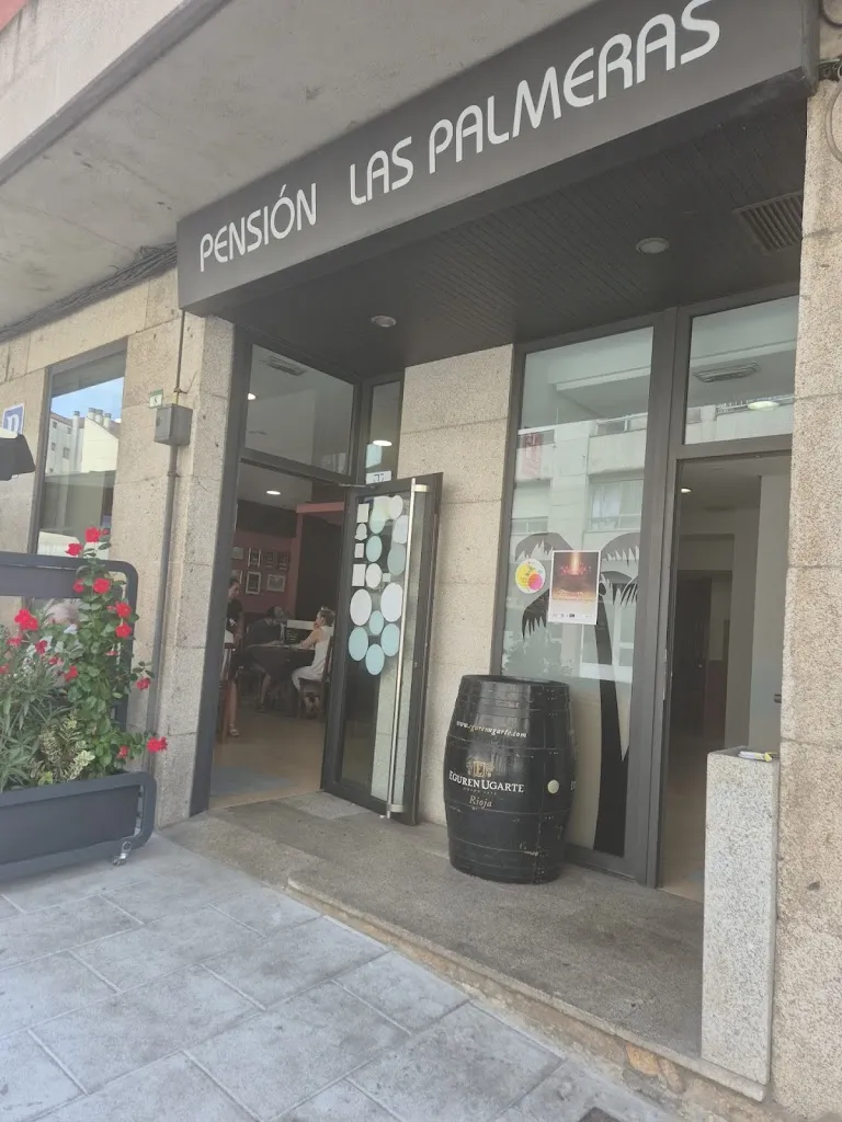 Enrique Level Fabrics_Pensión las Palmeras_Lalín_review