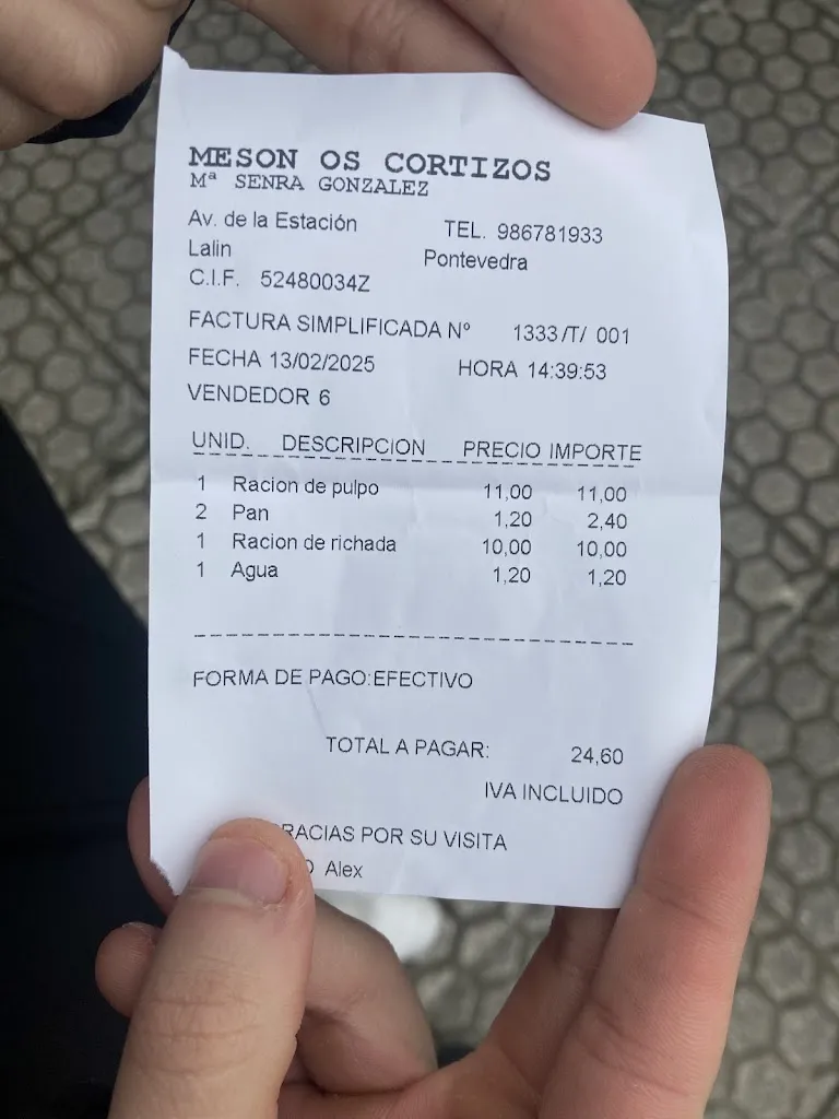 Ainhoa Domínguez_Mesón Os Cortizos_Lalín_review