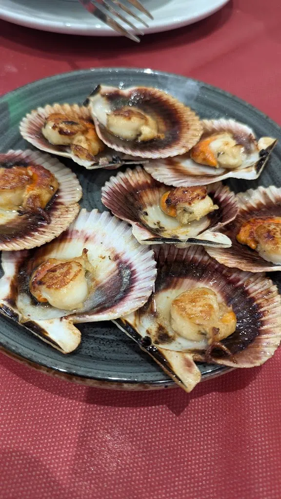 Nicolás Varela García_Com Esmero_Lalín_review