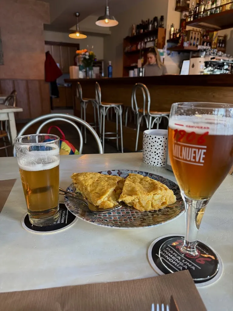 Martin T_Café Bar Tío Manolo_Lalín_review