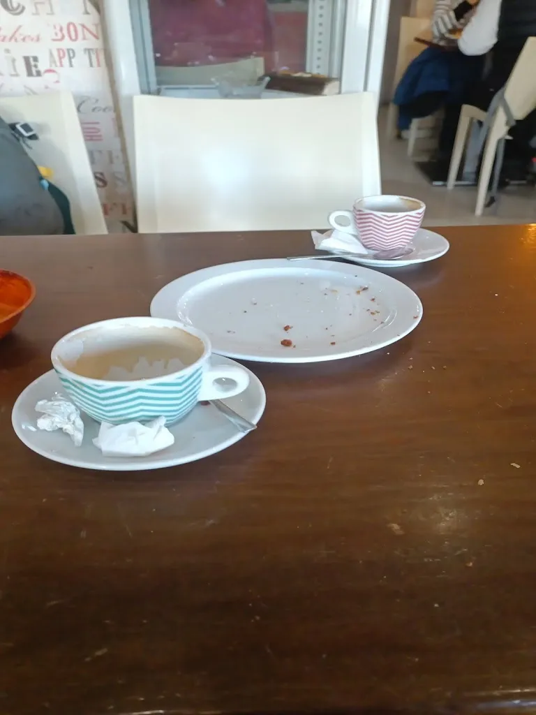 Yurimin_Acuña Panaderia Café - Bar_Ponte Caldelas_review