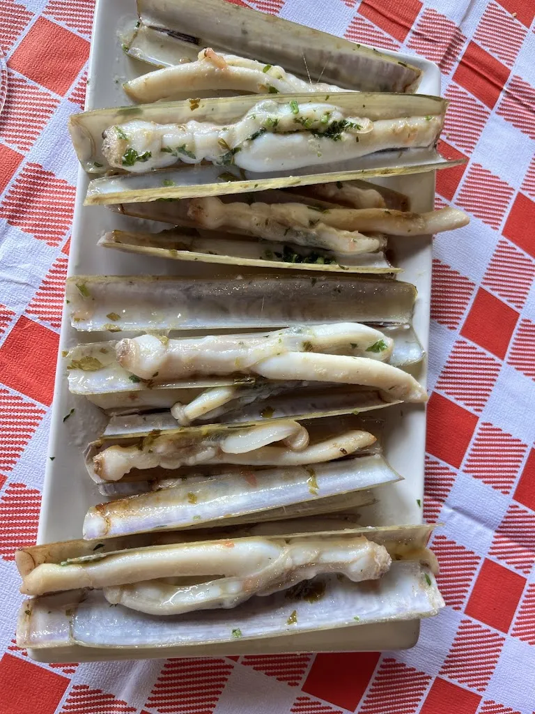 guillermo villazan_Asador A Gata Meiga_Poio_review