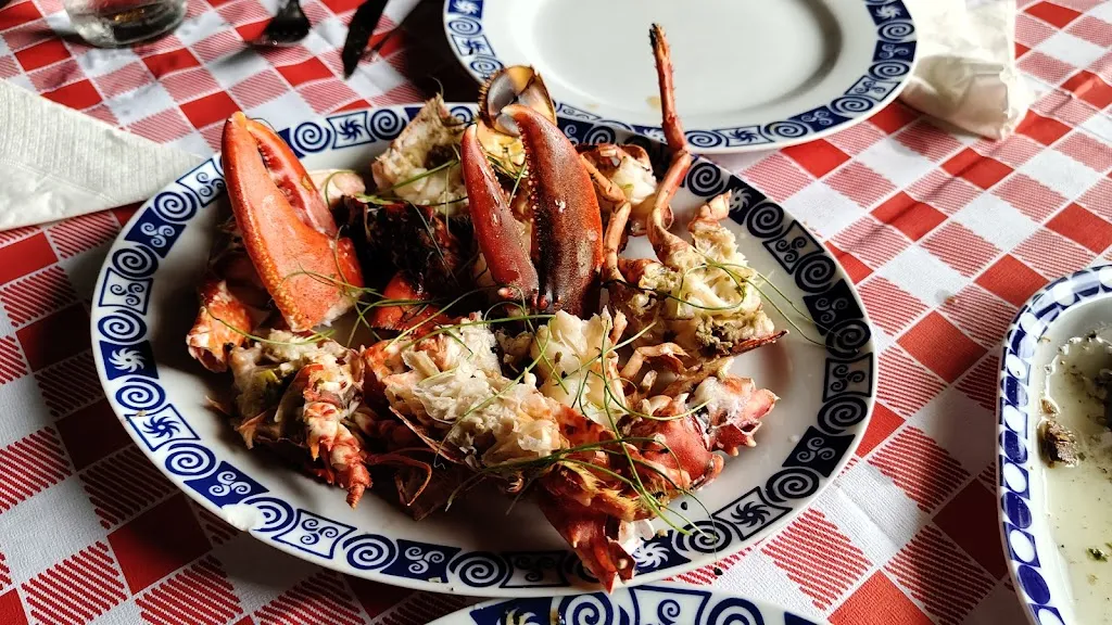 Fernando Atienzar_Asador A Gata Meiga_Poio_review