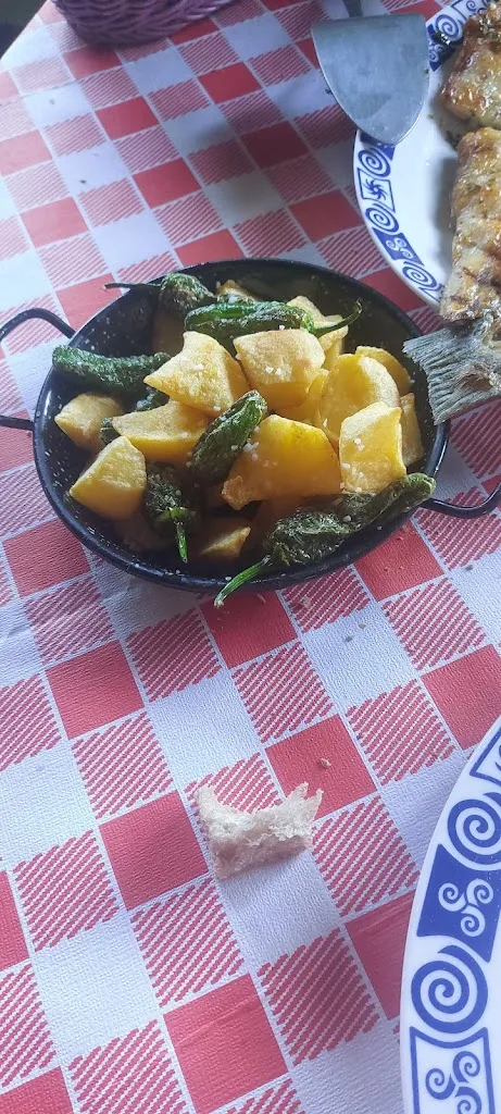 MIGUEL ANGEL BANDERA_Restaurante Isla de Tambo_Poio_review