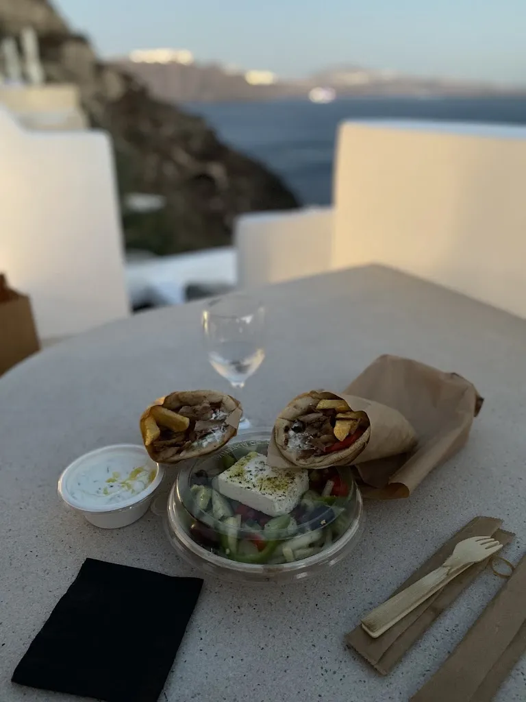 Menu_Pitogyros Traditional Grill House - Gyros, souvlaki, kebab._Oia_immagine_5