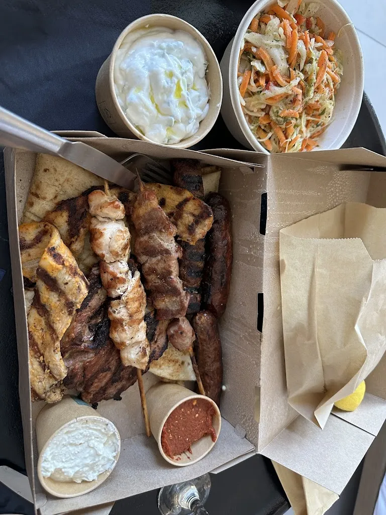 Menu_Pitogyros Traditional Grill House - Gyros, souvlaki, kebab._Oia_immagine_8