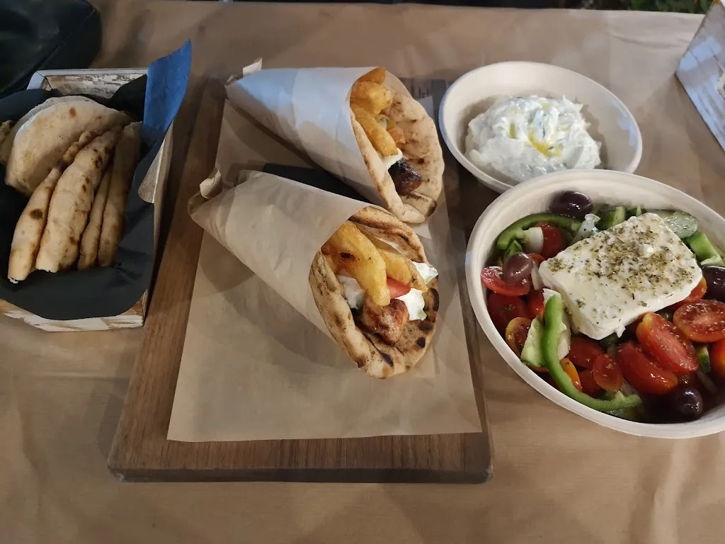 Menu_Pitogyros Traditional Grill House - Gyros, souvlaki, kebab._Oia_immagine_9