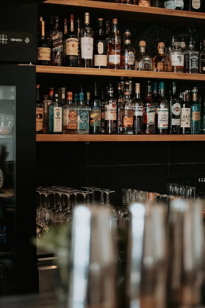 Thalami_Oia_slider_image_1