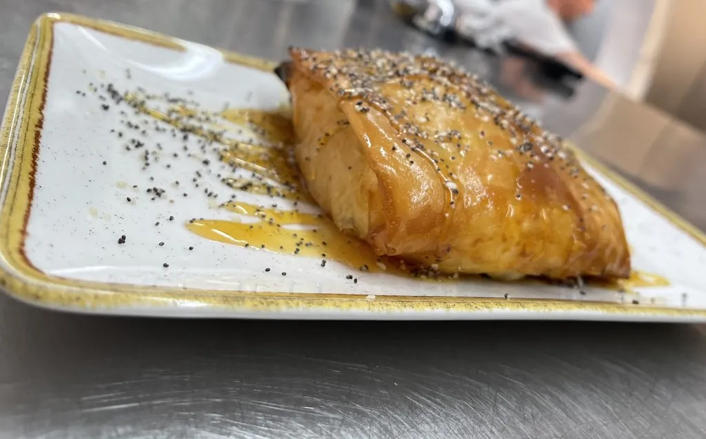 Four Winds Restaurant_Oia_slider_image_3