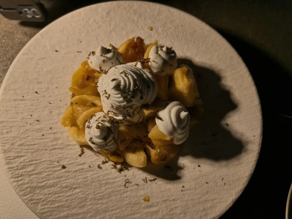 George Rosonis_MIA'S RESTAURANT SANTORINI_Oia_review