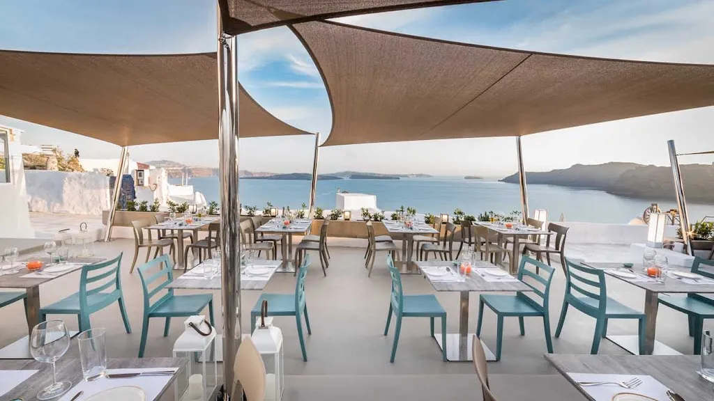 Flora_Oia_slider_image_1