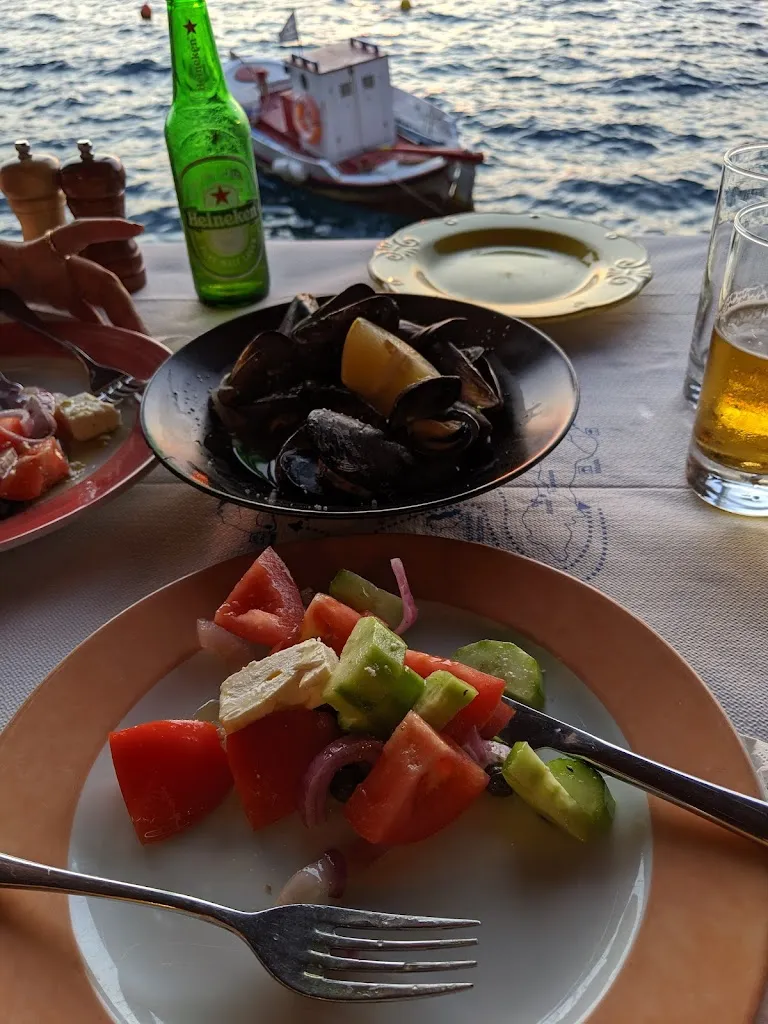 Menu_Dimitris Ammoudi Taverna_Oia_image_6