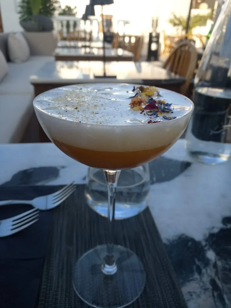 Menu_Fino Greek Taverna Santorini_Oia_image_8