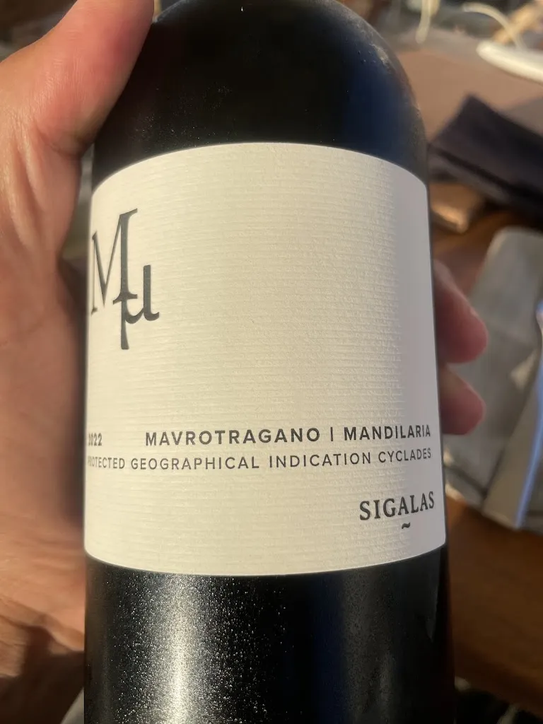 Francesc Condal_NAOS Oia Restaurant - Bar_Oia_review