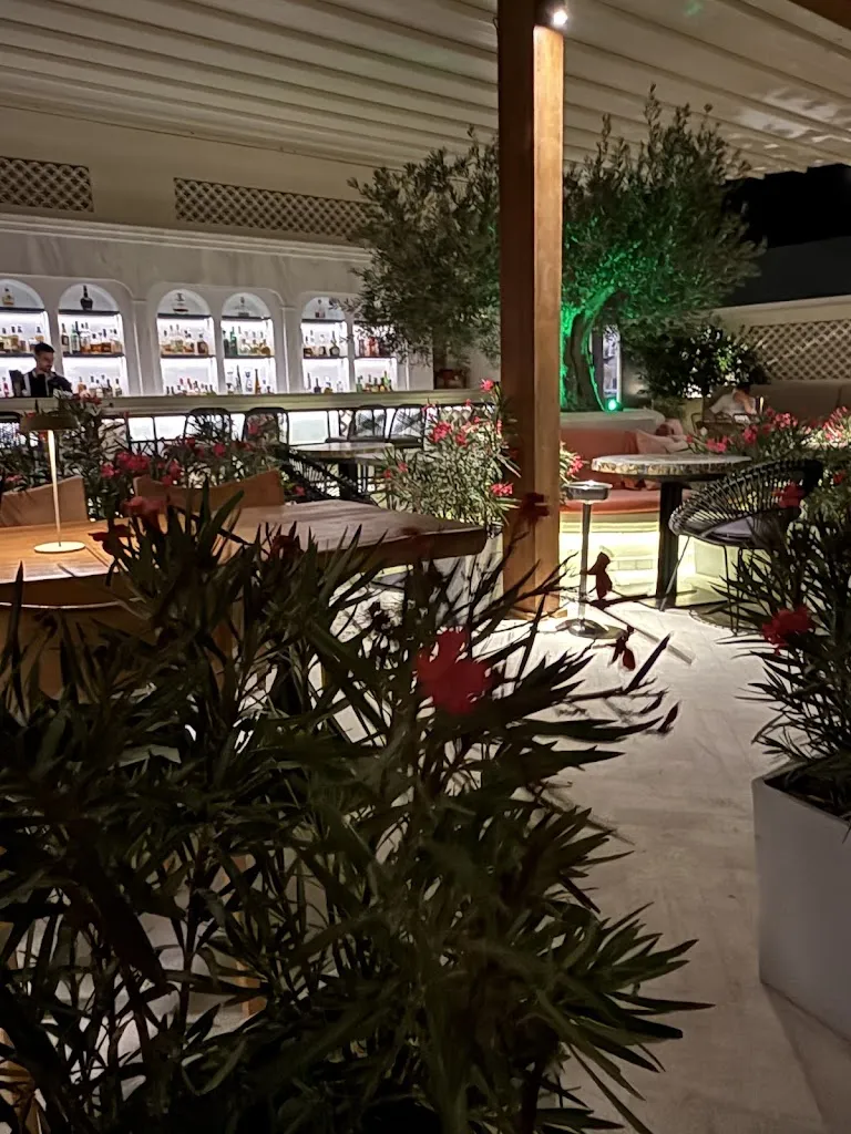 NAOS Oia Restaurant - Bar_Oia_slider_image_3