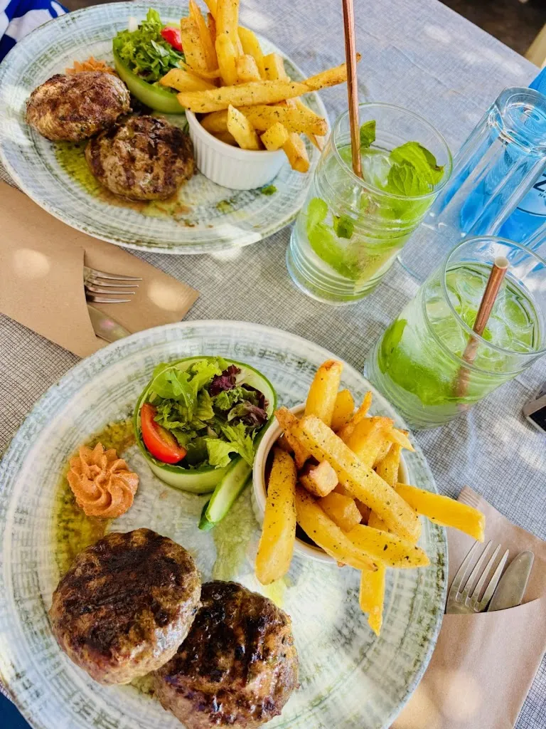 Skala_Oia_slider_image_3