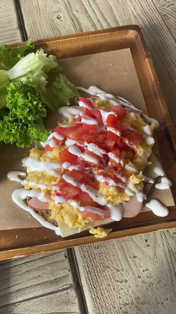 Hungry Donkey_Oia_slider_image_2