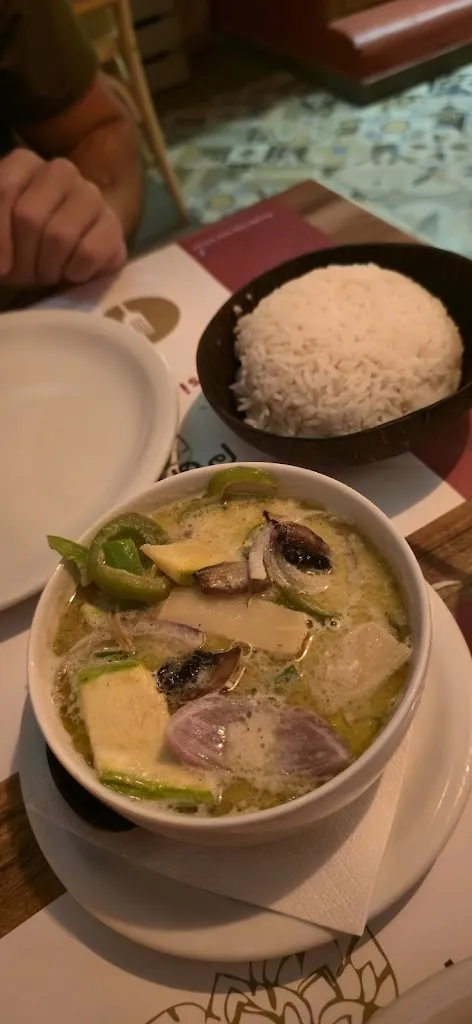 Alessandro Serrano Colavite_Paradox_Oia_recensione