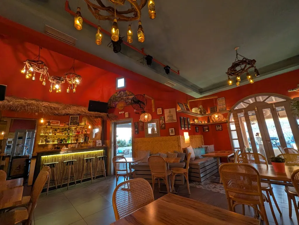 Paradox_Oia_slider_image_3