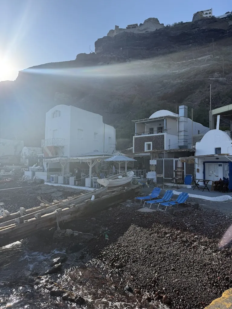 Emily Mills_Armeni Restaurant_Oia_review