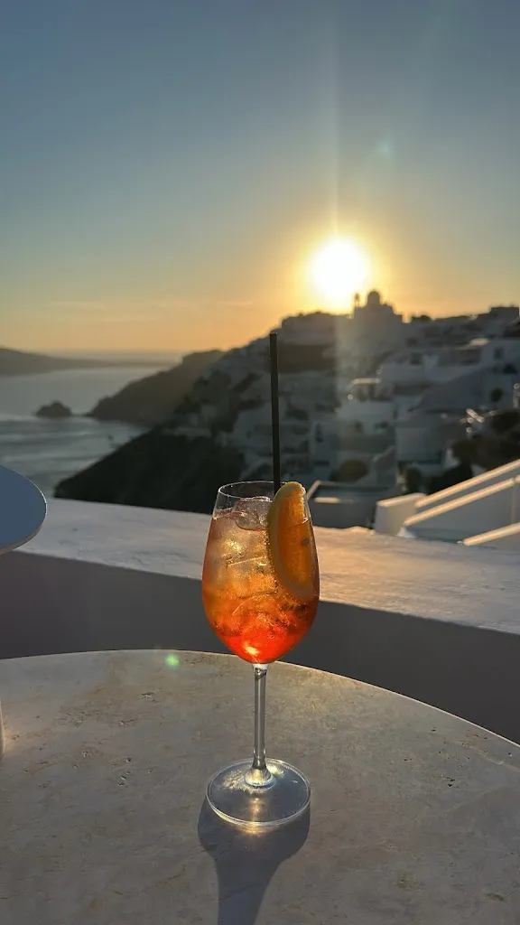 Indira Kurmanova_Trinity Santorini_Oia_review