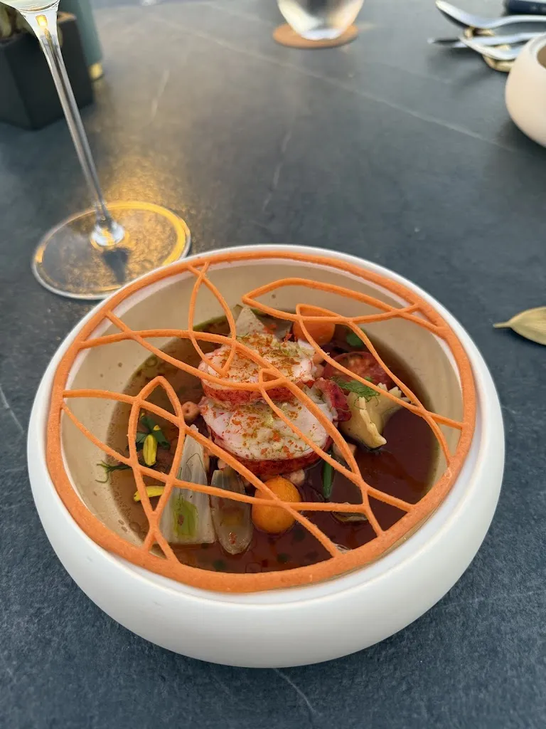 Jamie T_Lauda Restaurant_Oia_review