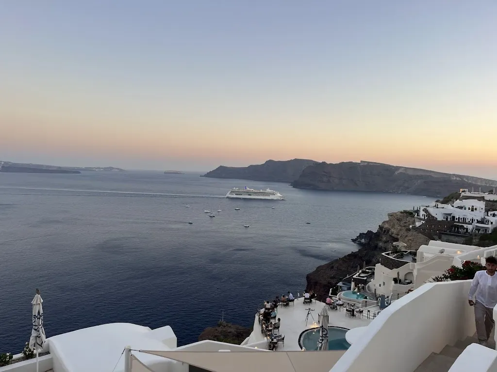 Tanya Sarkissian Kilbane_Lauda Restaurant_Oia_review