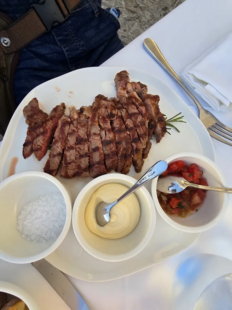 Reba Eicher_Fanari in Oia Restaurant_Oia_recensione