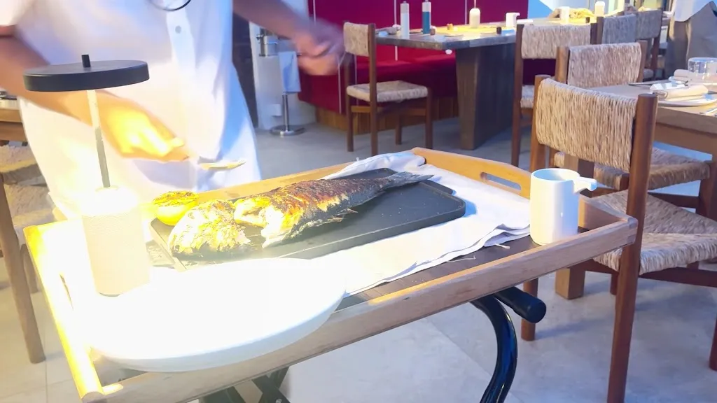 Miltos' Greek Table_Oia_slider_image_2