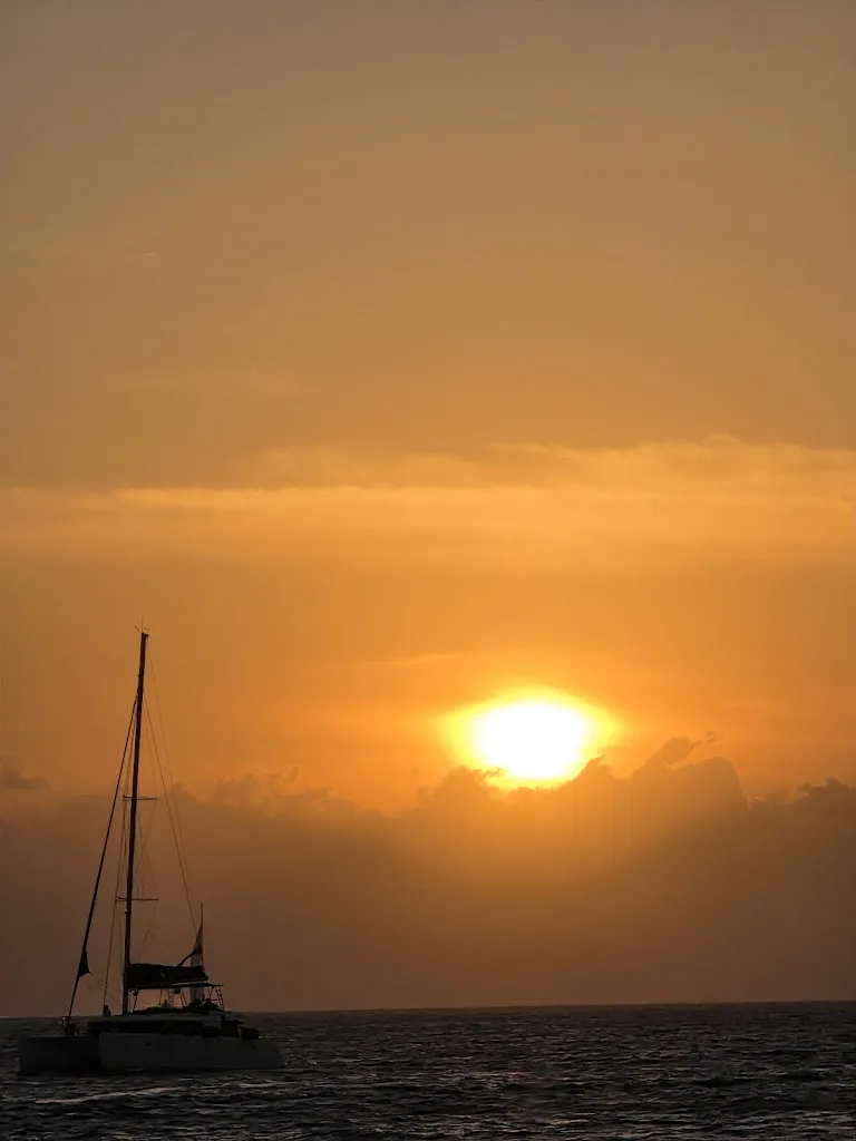 Benjamin Badeau_Santorini Sunsets_Oia_review