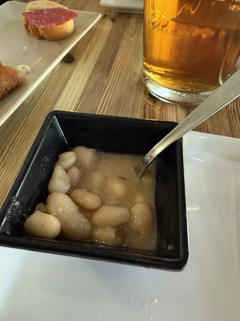 Marc Robinson_Restaurante-Pizzería Porta Latina_Portas_review