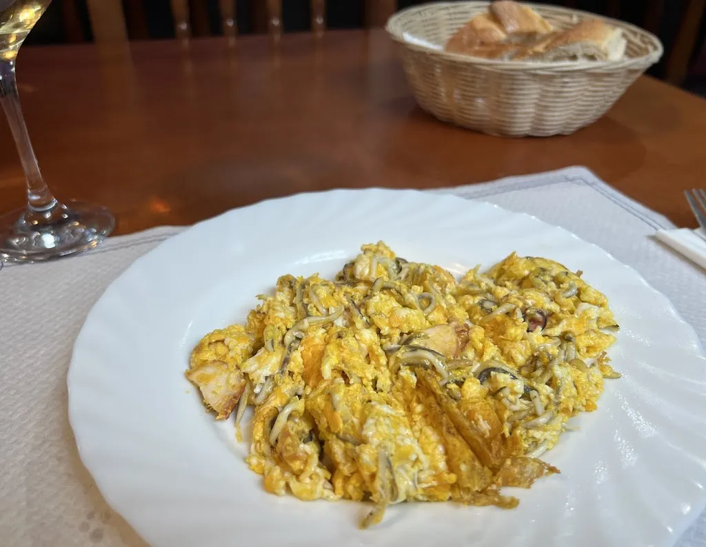 Yangfei Zhu_Restaurante Carabela_Pontecesures_review