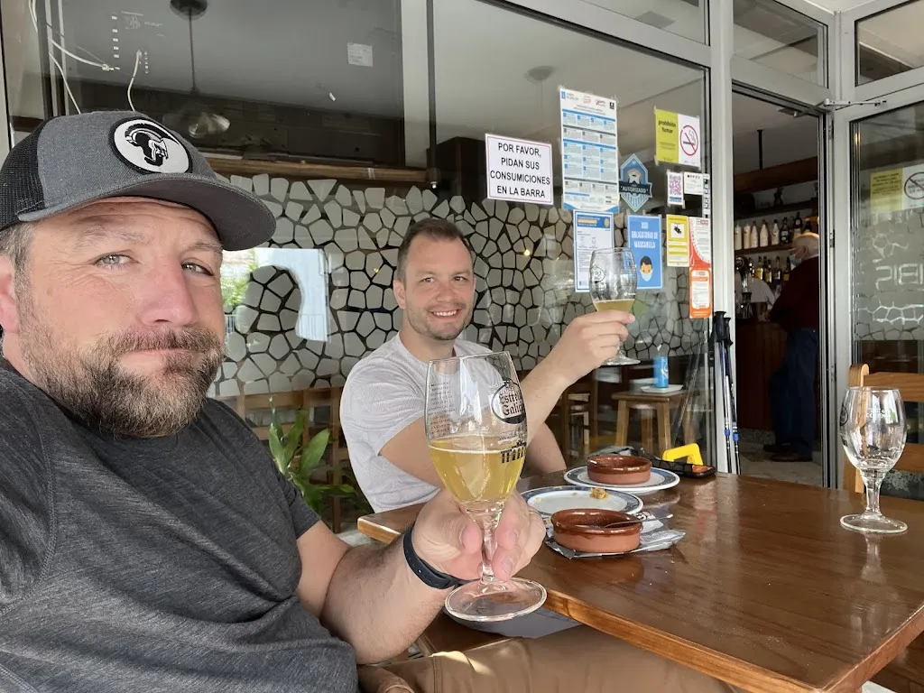 Mike Ely_Bar Restaurante Mambís_Pontecesures_review