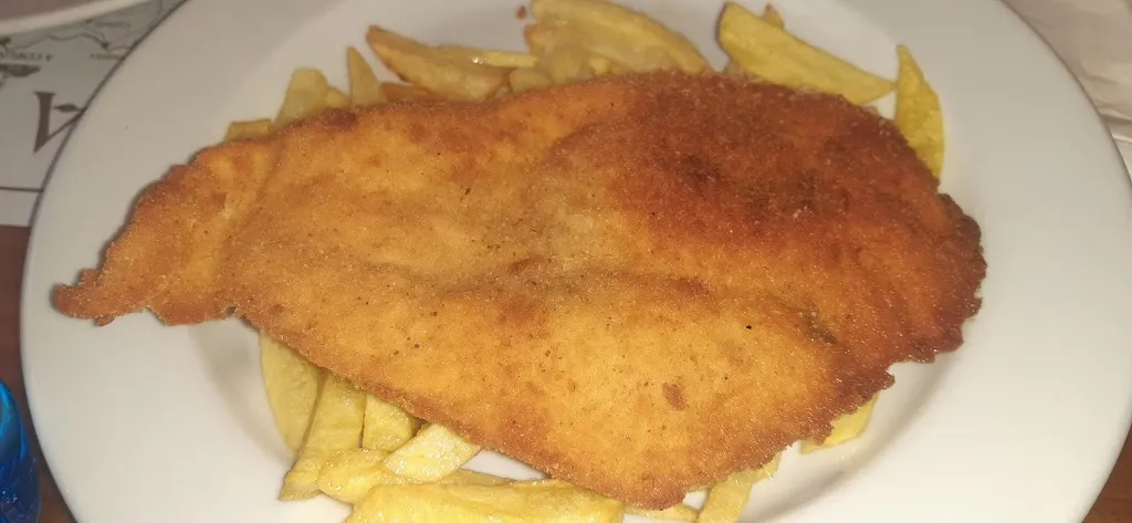 Alfonso Sanmartín Agulla_Bar Restaurante Mambís_Pontecesures_review