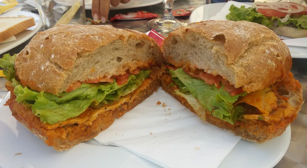 Domenico Porcu_Tele Bar_Pontecesures_review