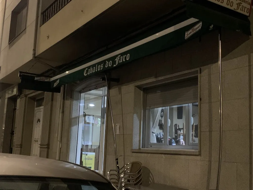 Manuel González_Mesón Cabalos do Faro_Rodeiro_recensione