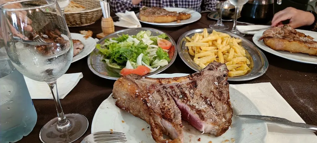 Julio Alberto Díaz Rodríguez _Mesón Parrillada Maranteiro_Rodeiro_recensione