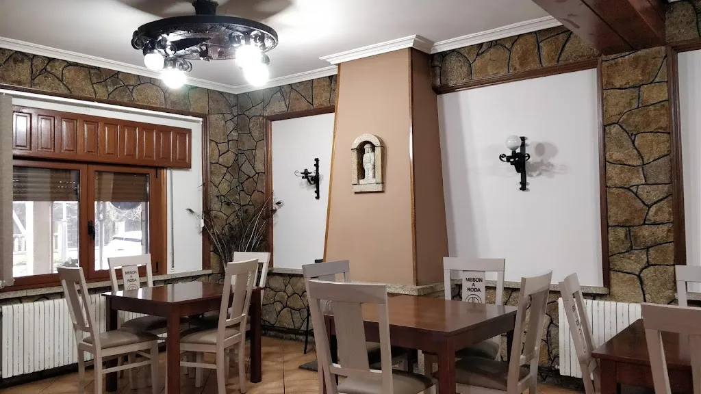 Mesón Parrillada Maranteiro restaurant in Rodeiro